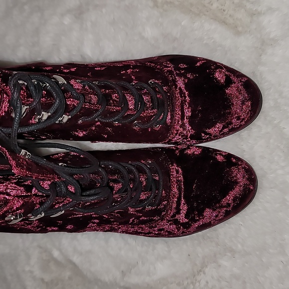 Report Alex Velvet Booties - Picture 3 of 9